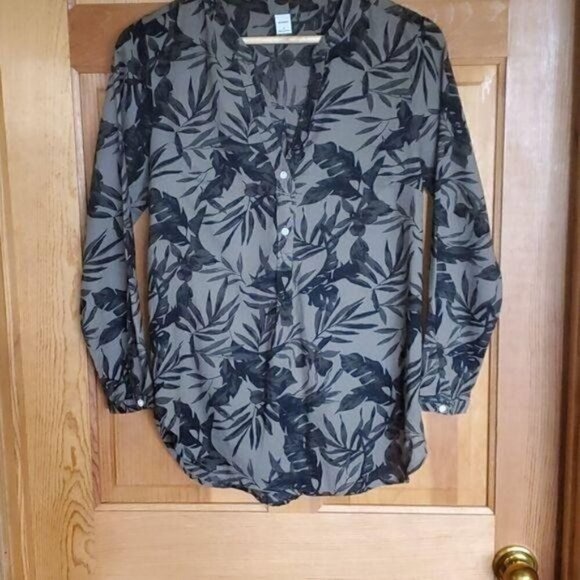 Old Navy Graphic Jungle Leaves V-neck Buttoned LS Army Green Sz. S Tunic Blouse - Picture 3 of 7
